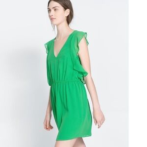 Zara Basic Green Ruffle Sleeves Elastic Waist Line Triple Lined Vneck Dress S